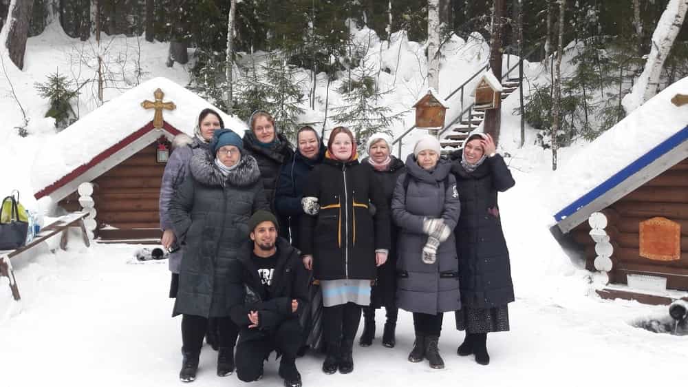 25 января паломнической службой «Святки» была организована поездка в Свято-Троицкий собор города Омутнинска