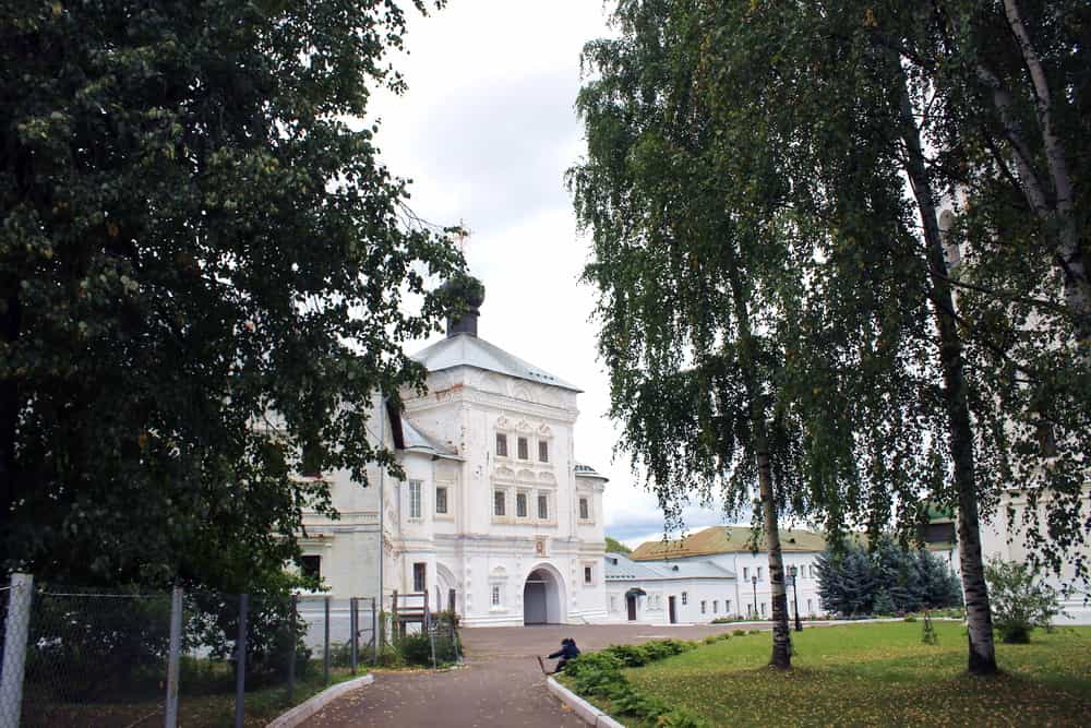 В четверг вечером 15 октября молебен с акафистом святителю Николаю будет совершен в Никольском храме