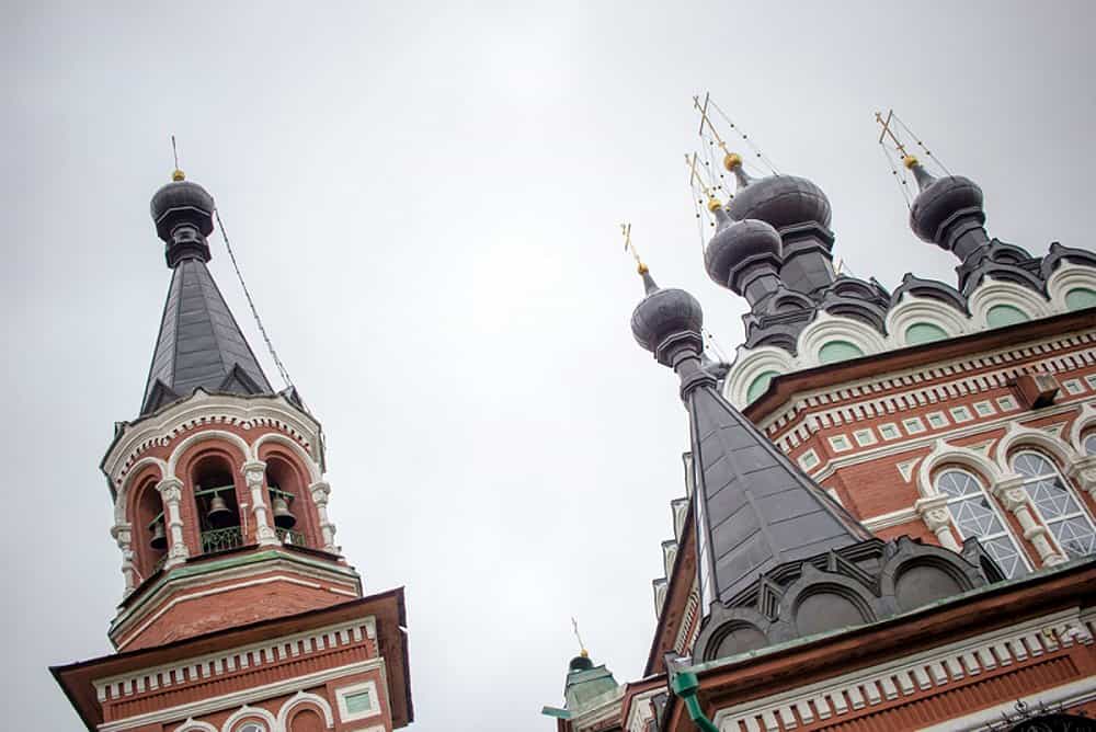 Руководитель Воинского отдела Вятской епархии иерей Александр Коссов совершил молебен и литию в Серафимовском соборе города Кирова