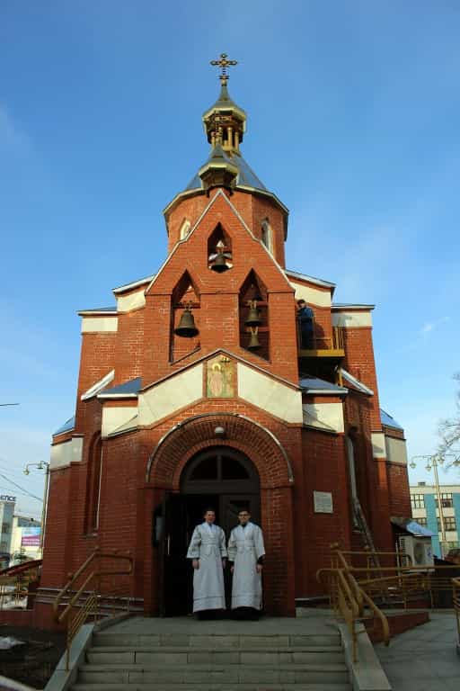 Митрополит Марк возглавил всенощное бдение в храме в честь Илии Пророка города Кирова