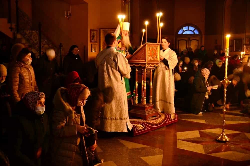 Великое повечерие с чтением покаянного канона преподобного Андрея Критского