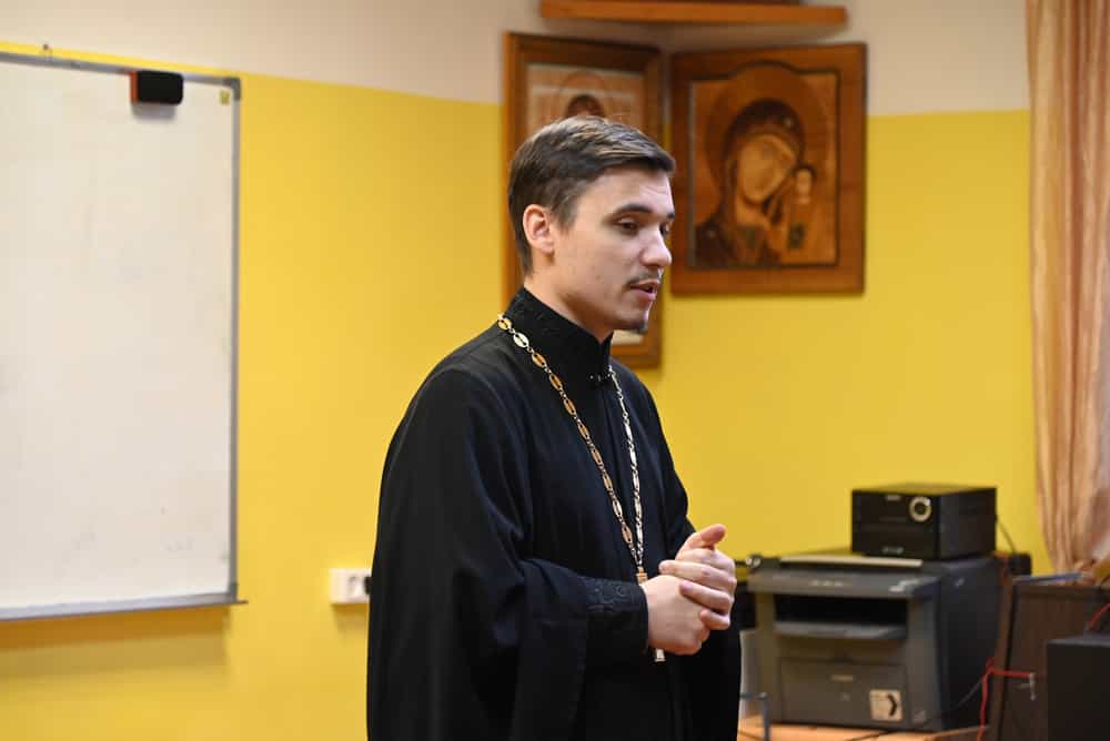 18 ноября 2023 года завершились курсы повышения квалификации регентов и псаломщиков храмов Вятской Епархии