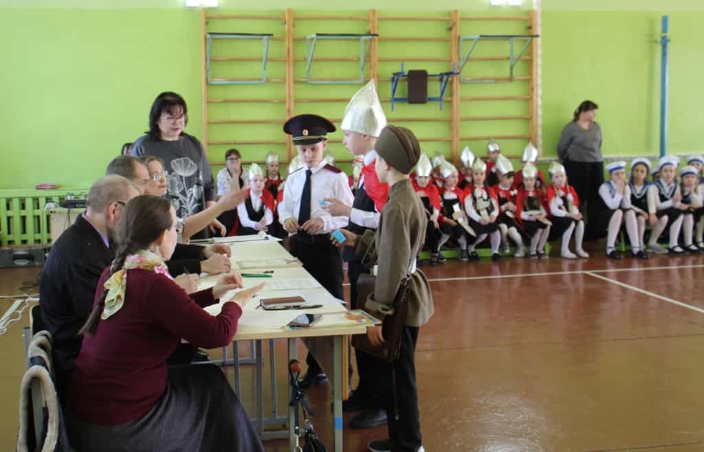 Конкурс строя и песни в честь святого благоверного князя Александра Невского
