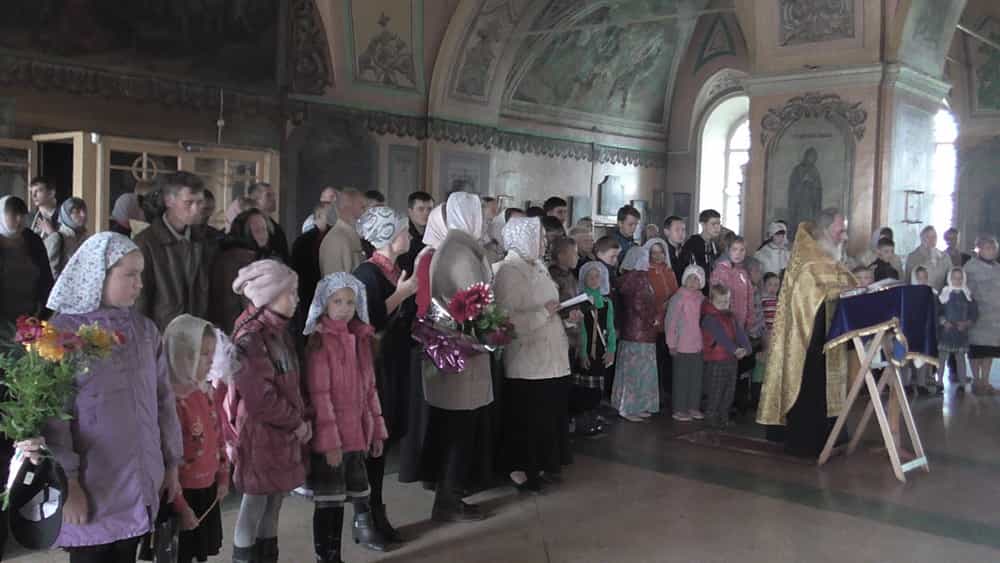 Молебен для детей на начало учебного года в Свято-Троицком храме п. Кстинино