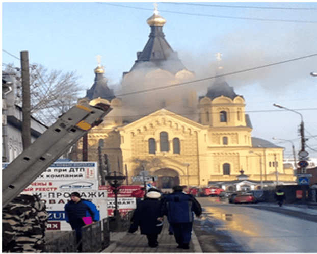 МЧС предупреждает: будьте осторожны при зажигании свечей!