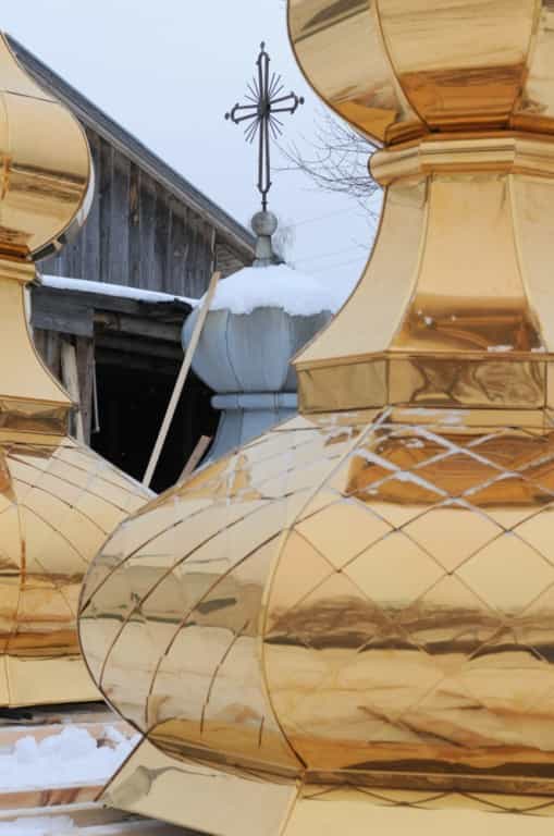 Митрополит Вятский и Слободской Марк освятил купола на Троицкий храм села Кстинино