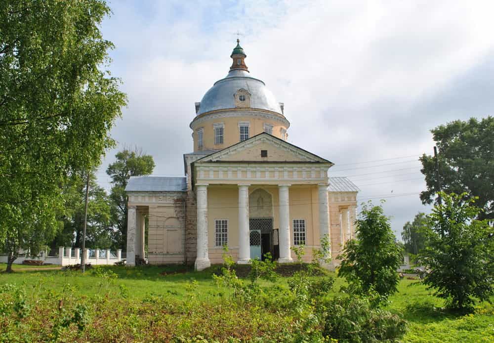 В храмовом комплексе села Великорецкое – подворье Свято-Трифонова мужского монастыря — продолжаются ремонтные работы