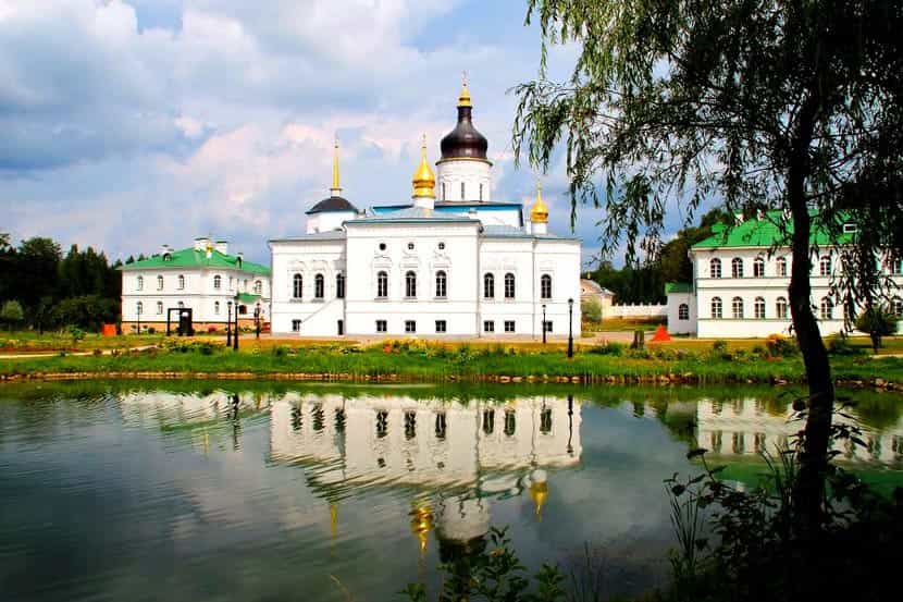 Экскурсионно-образовательная поездка по святыням Псковской земли для педагогов