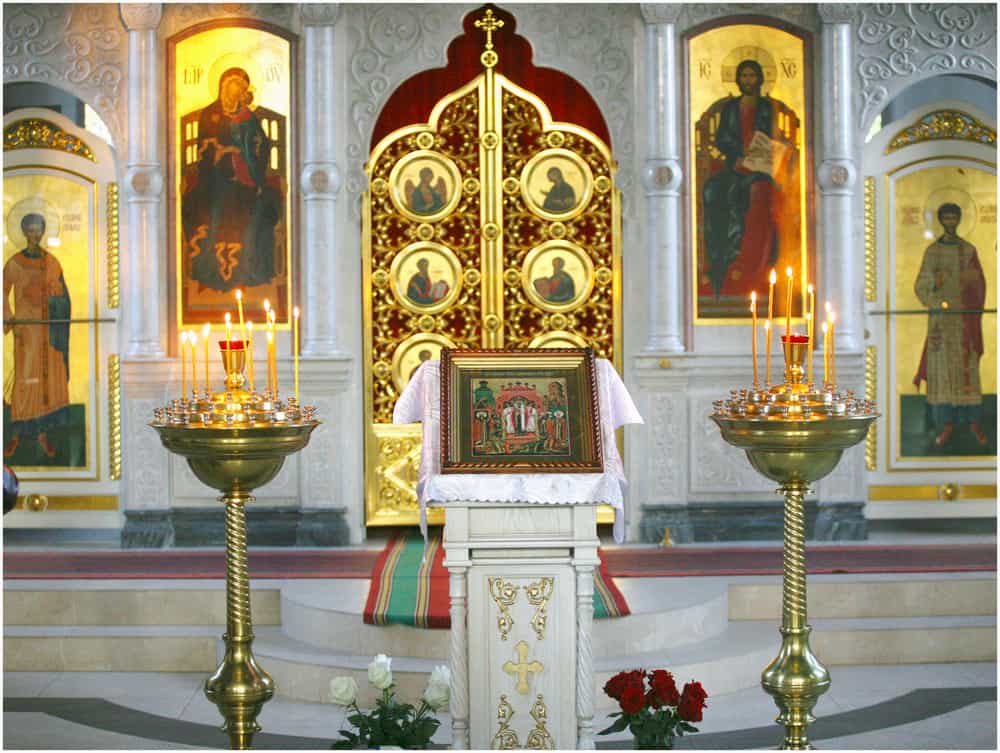 В храмах Вятской Епархии состоялись Праздничные Богослужения в честь Воздвижения Креста Господня