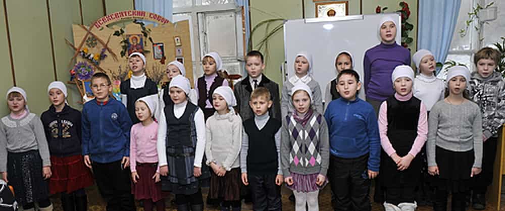 В Воскресной школе Всехсвятского собора отметили день матери