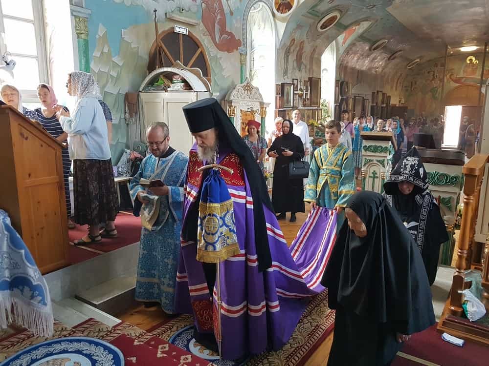 Архипастырский визит в Христорождественский женский монастырь Города Вятские Поляны