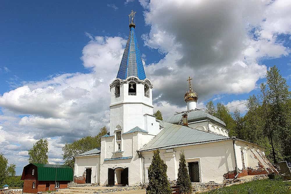 В день преставления схиигумена Никона (Кошкина) духовенством Кукарского благочиния на его могиле была совершена панихида
