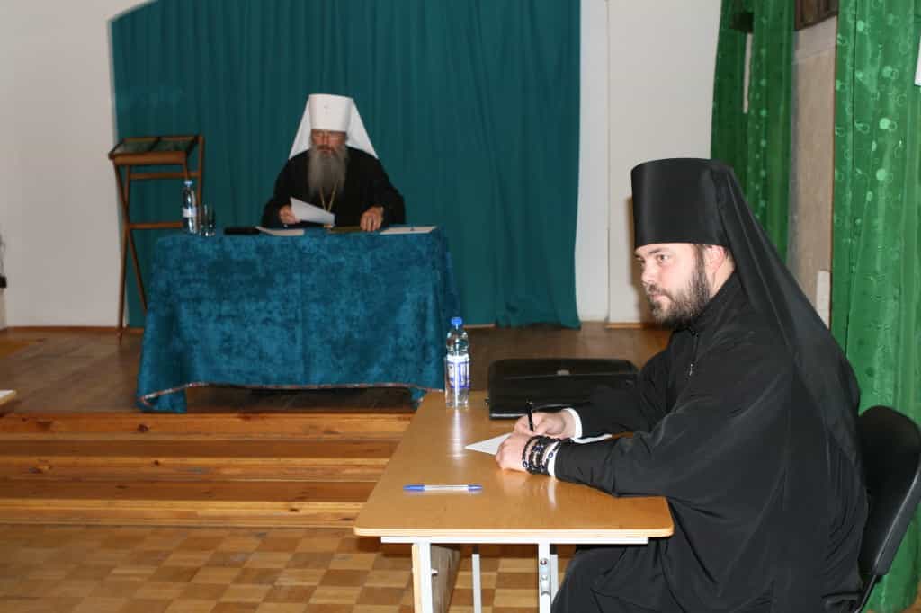 Состоялся очередной архиерейский совет Вятской митрополии