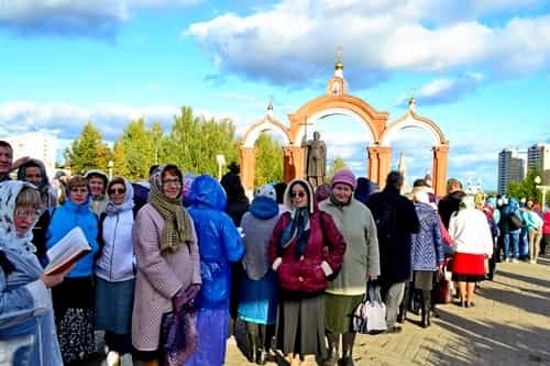 Прихожане храма св. мч. Веры, Надежды, Любови и Софии г. Кирова совершили паломническую поездку к деснице святителя Спиридона