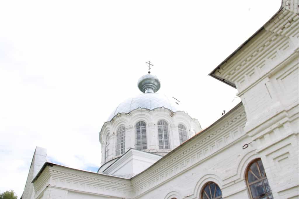 В престольный праздник храма святых Космы и Дамиана села Трехречье состоится Божественная литургия