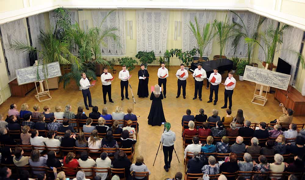 В Кирове прошел Великопостный концерт-лекция мужского хора «Анести»