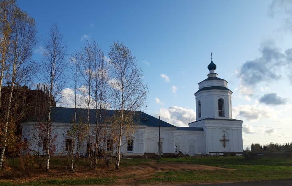 Глава региона посетил Приход Троицкой церкви села Медяны