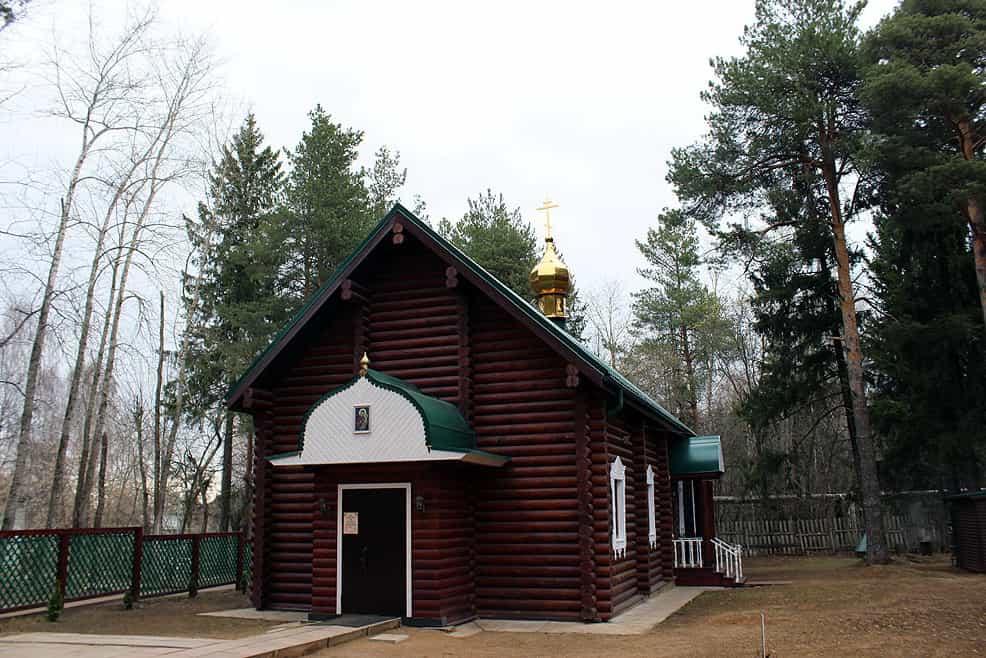 В Великий четверг богослужение архиерейским чином в храме в честь иконы Божией Матери «Скоропослушница»