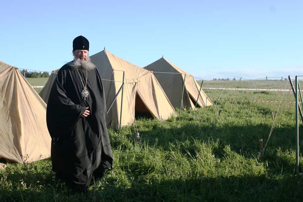 Митрополит Вятский и Слободской Марк пройдет крестным ходом от Успенского кафедрального собора до Великорецкого Подворья Трифонова монастыря