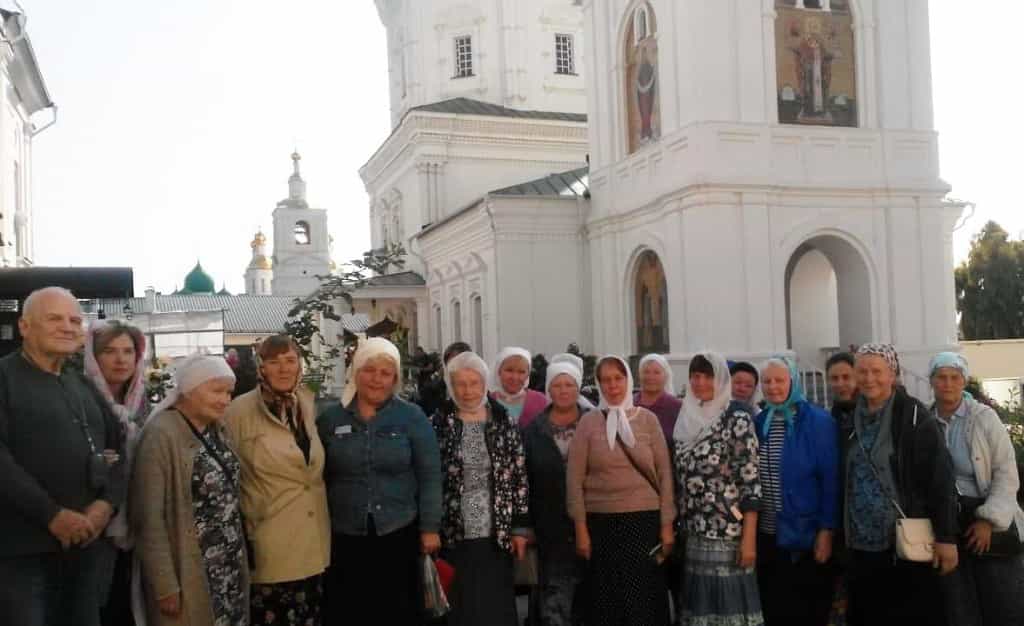 Прихожане храма Веры, Надежды, Любови и Софии совершили паломничество в Дивеево