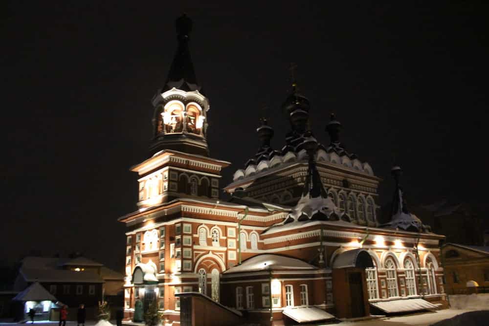 Торжественное богослужение в престольный праздник Свято-Серафимовского собора города Кирова