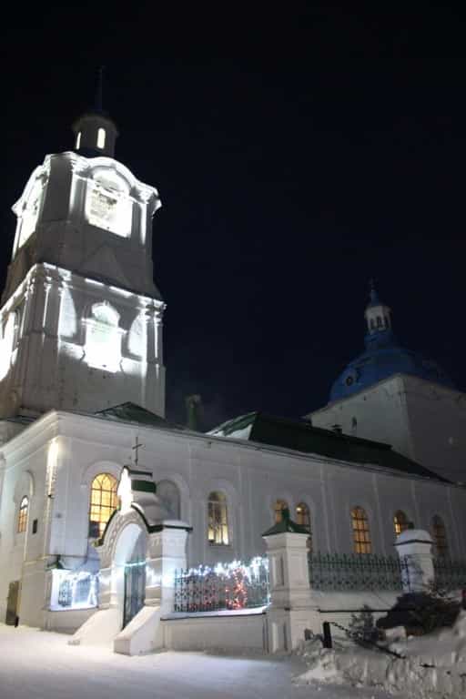 Рождественское архиерейское богослужение в Троицкой церкви села Быстрица