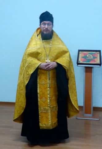 Священник Вятской Епархии благословил на дальнейшую службу выпускников учебного пункта МЧС