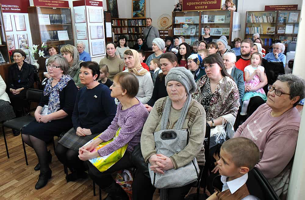 Приходской библиотеке Всехсвятского храма города Кирово-Чепецка исполнилось 20-лет!