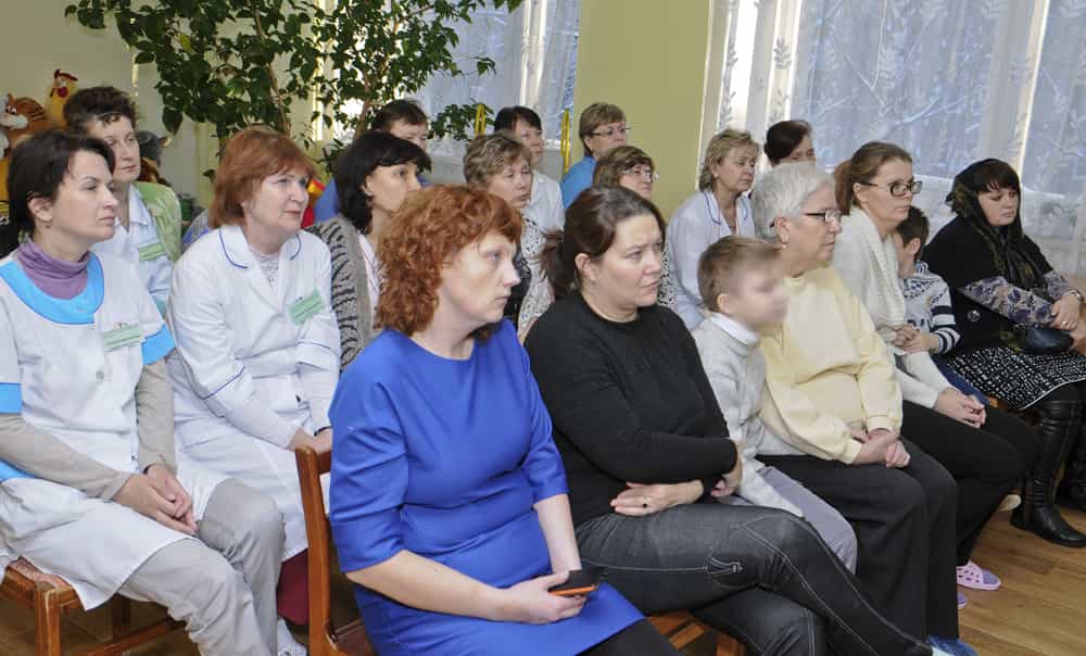 При духовно-просветительском центре Всехсвятского собора г. Кирово-Чепецка начал действовать православный лекторий для родителей