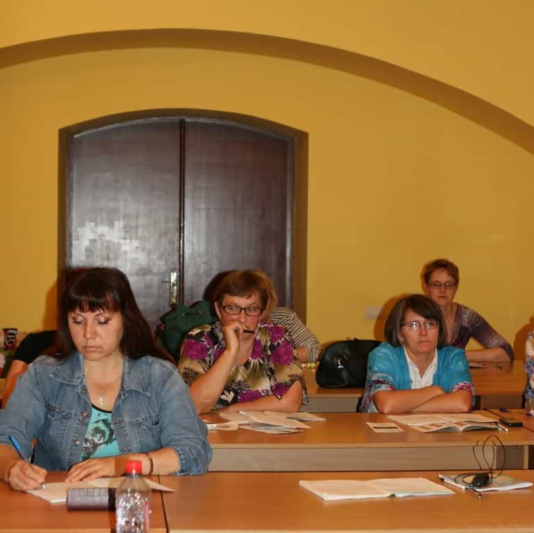 В Центре «Моя семья» психологи и социальные работники из Кировской области прошли курс обучения по предабортному консультированию