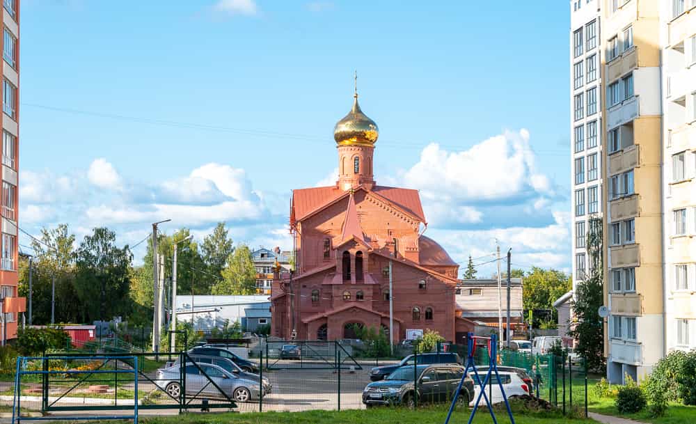 Приглашаем на богослужения в новый храм