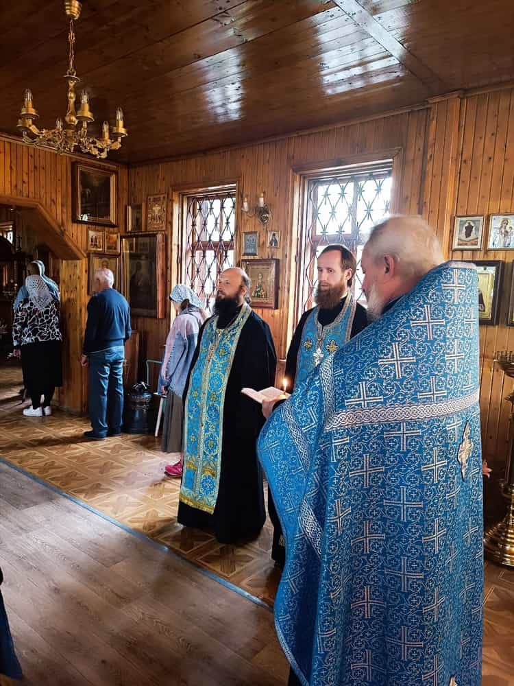 Праздничные богослужения в честь престольного праздника