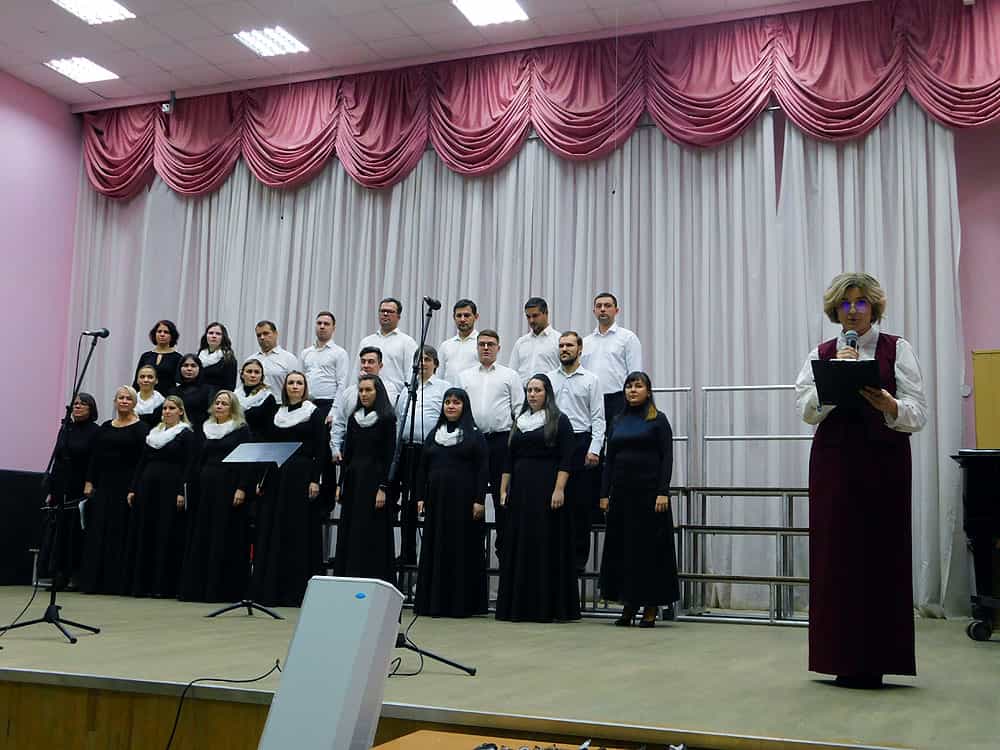 Состоялся праздничный концерт, посвященный просветительской деятельности преподобного Трифона Вятского