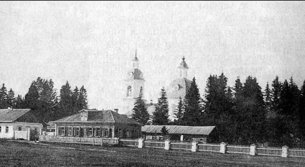 Улица Богословская