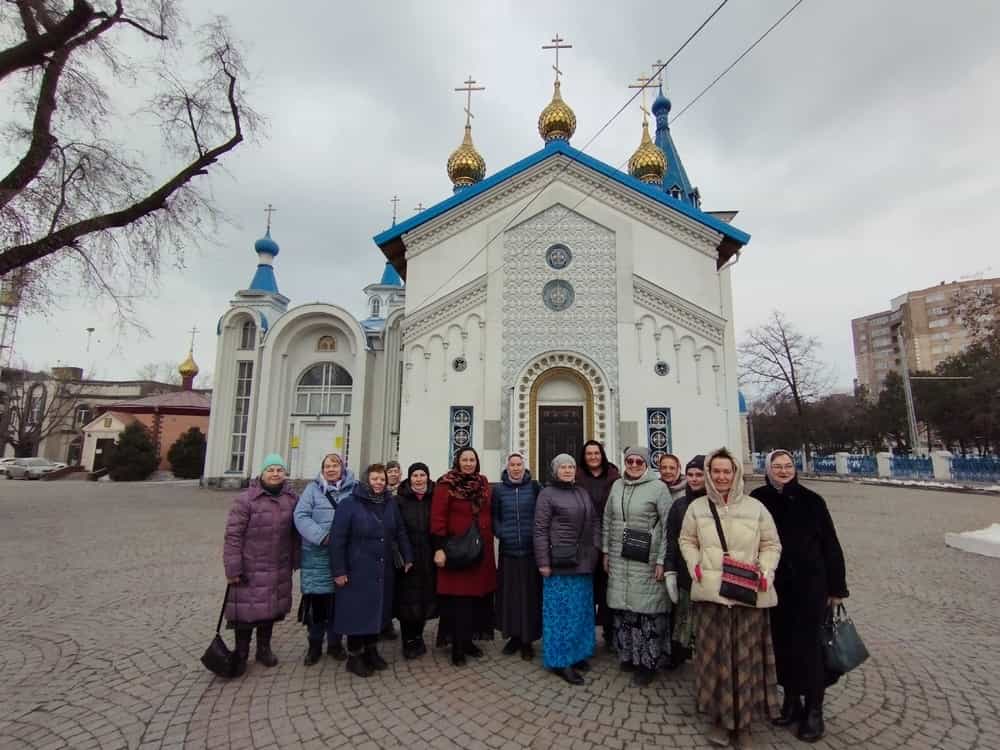 В начале марта Вятские паломники посетили Кыргызстан и познакомились с историей страны, ее святынями