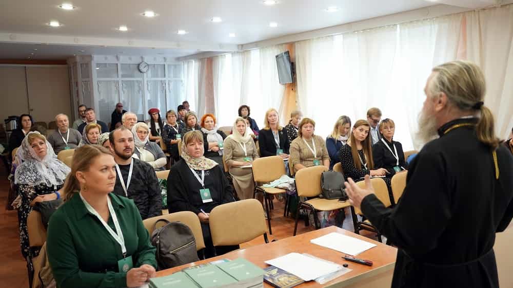 Серафимовский учитель