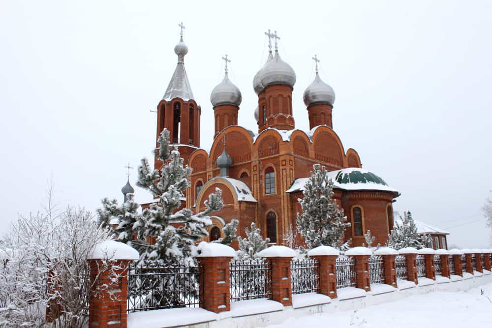 Подготовка к рождественскому празднику в воскресной школе Всехсвятского храма города Кирово-Чепецка