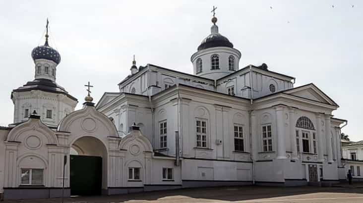 Паломнической службой «Святки» с 2 по 5 ноября была организована поездка в Арзамас, Дивеево и Муром