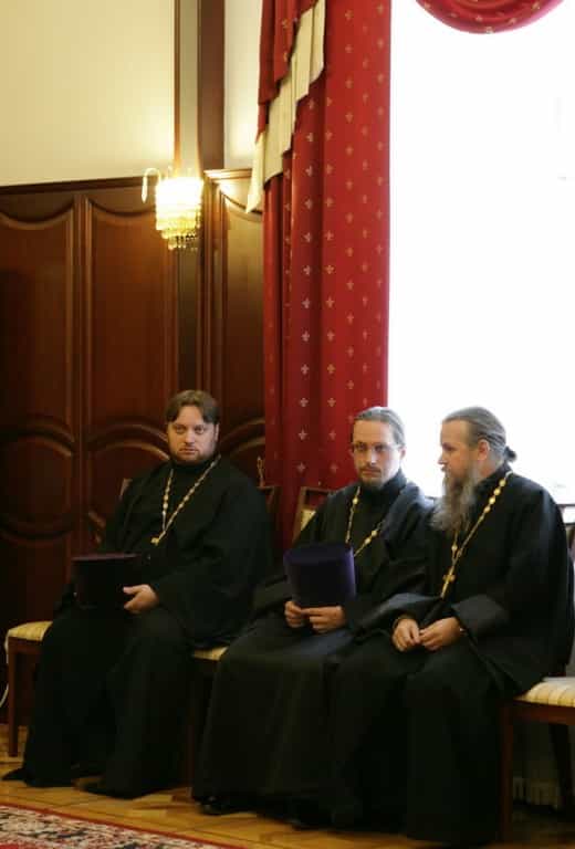 Представители Вятской Епархии приняли участие в работе «круглого стола» по теме «Государство, общество, церковь: взаимодействие в сохранении семейных ценностей»