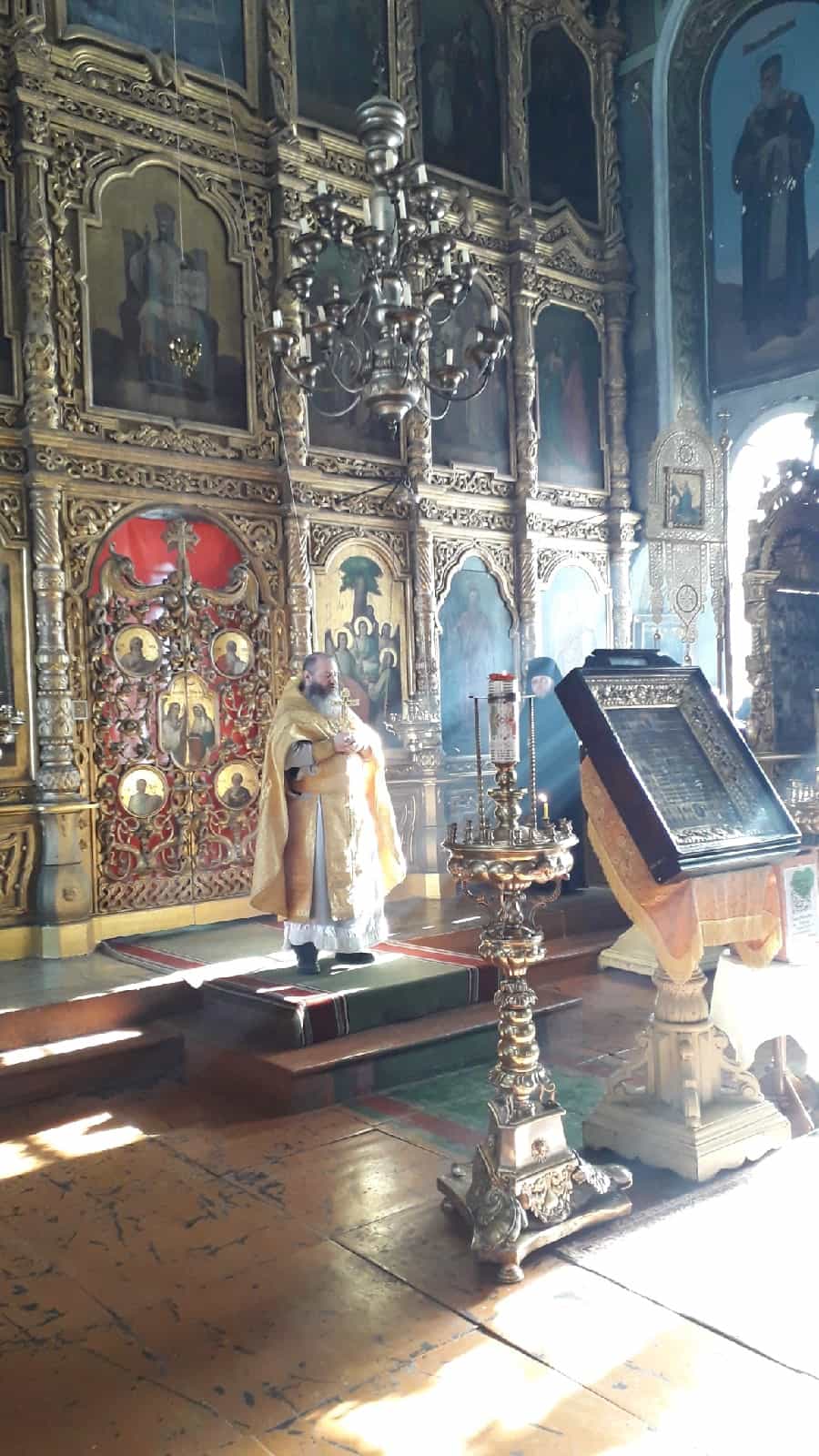 Паломники поклонились святыням храмов в селах Истобенск и Спасо-Талица