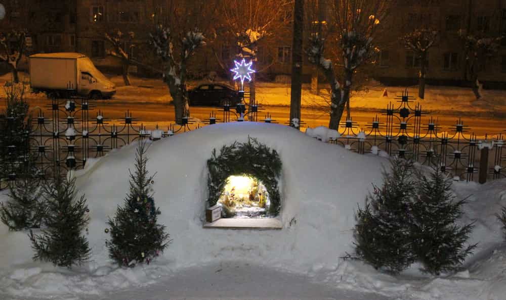 Торжественное богослужение в храме Веры, Надежды, Любови и матери их Софии