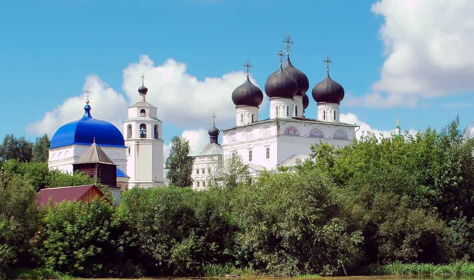 На сайте Успенского кафедрального собора появилась возможность заказать требы в Трифоновом монастыре