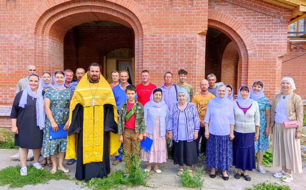 Молебен на территории строящегося храма в честь Сорока мучеников Севастийских