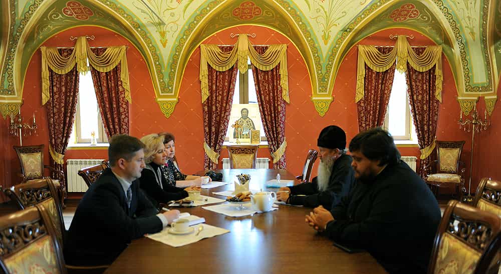 Состоялась встреча митрополита Марка с врио ректора Вятской ГСХА Еленой Сергеевной Симбирских