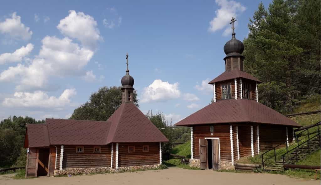 Паломническая поездка в село Великорецкое с паломнической службой «Святки»