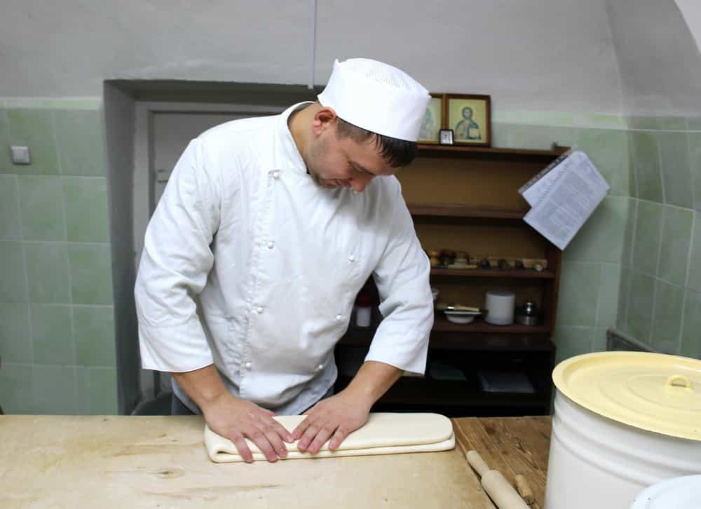 Пять тысяч просфор для паломников