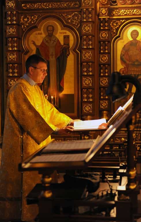 Митрополит Вятский и Слободской Марк возглавил служение Божественной литургии в Екатерининском храме города Кирова