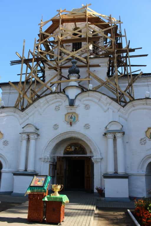 Троицкий храм города Слободского стал златоглавым