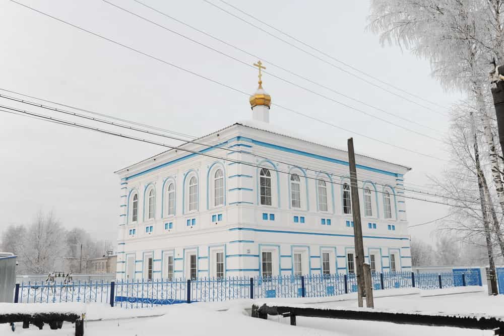 Митрополит Вятский и Слободской Марк возглавил Литургию в церкви Казанской иконы Божией Матери села Бурмакино