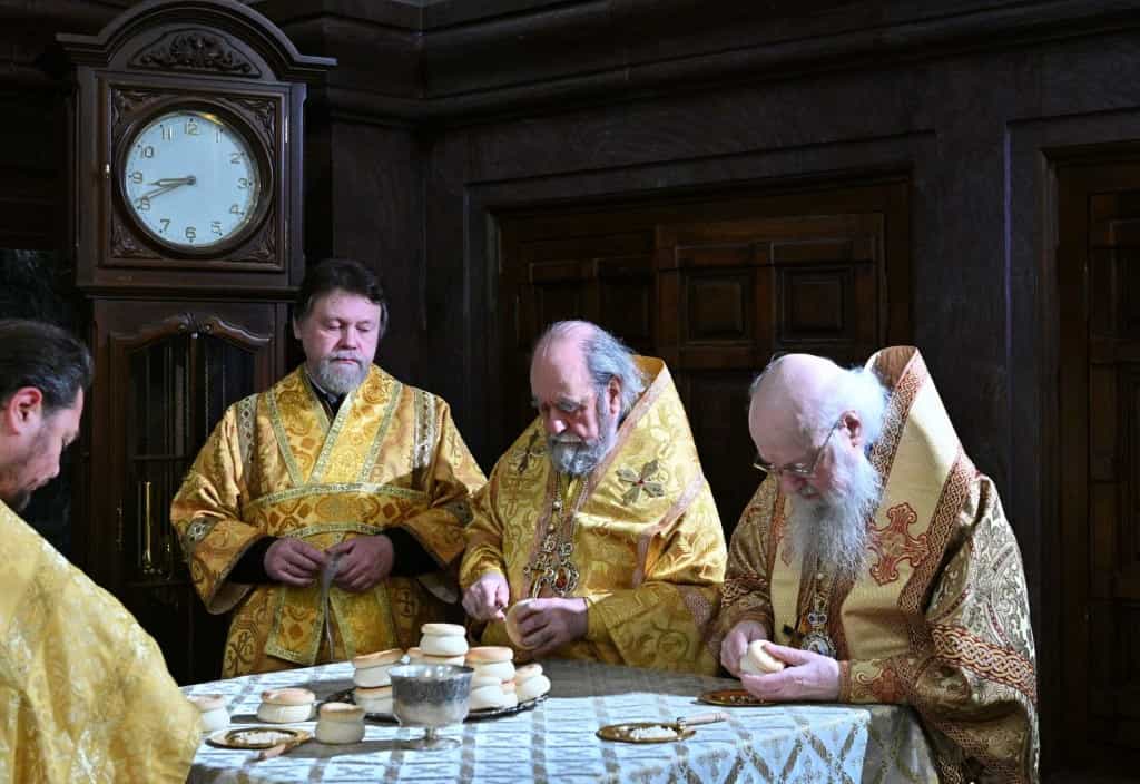 В день своего рождения Святейший Патриарх Кирилл совершил Божественную литургию в Храме Христа Спасителя